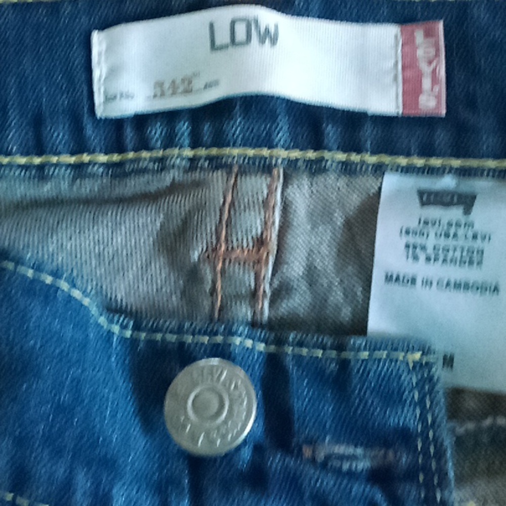Levi jeans